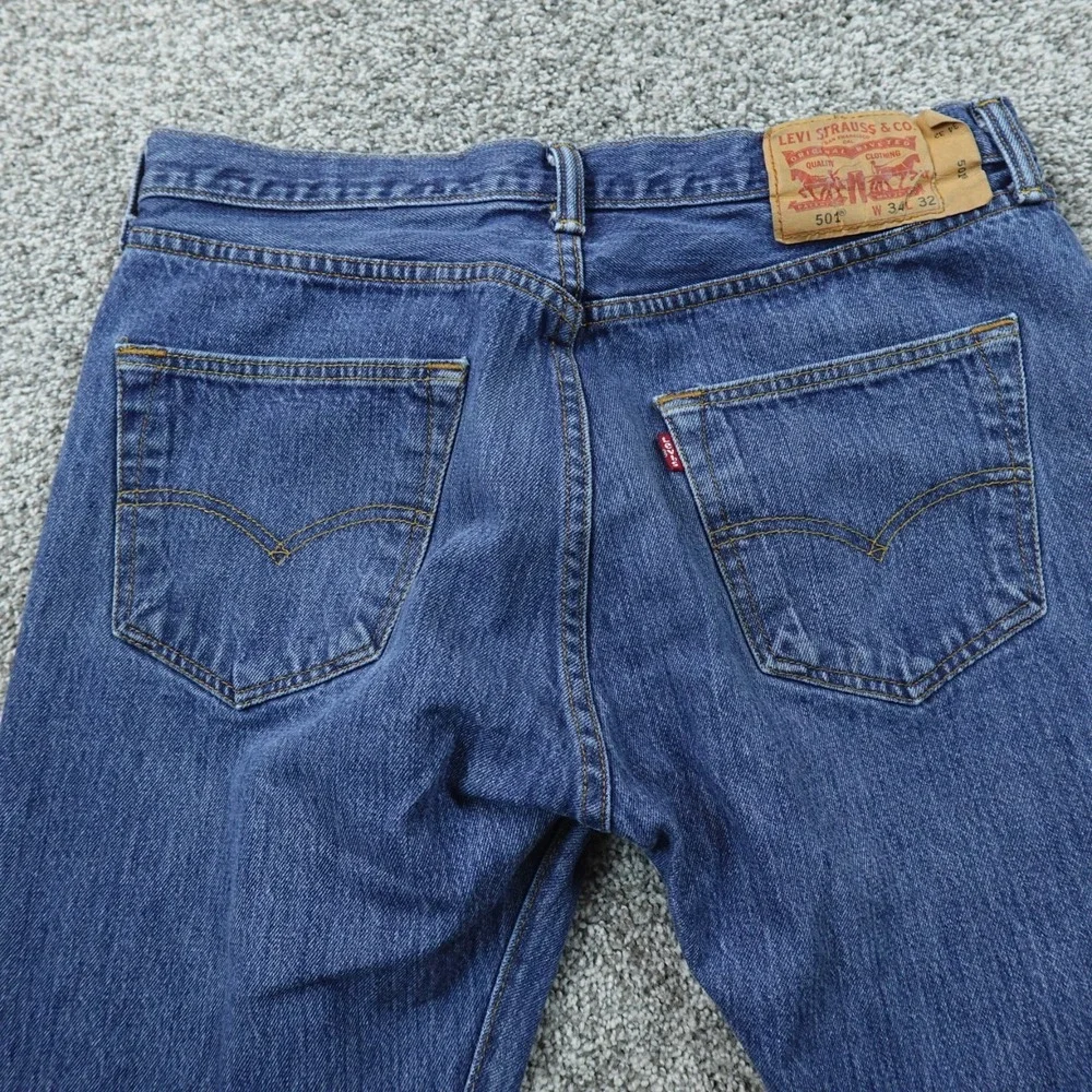 Levis Jeans Mens 34X32 Dark Blue Denim Pants 501 Straight Leg Button Fly Western